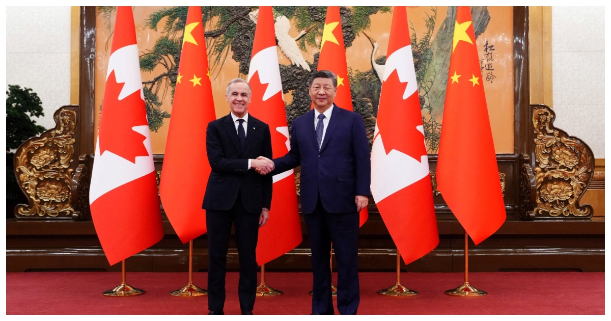 মার্ক কার্নি(বাঁ পাশে) ও শি জিনপিং। ছবি: রয়টার্স